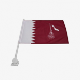 극을 가진 뜨개질을 한 폴리 에스테 카타르 국가 차 깃발