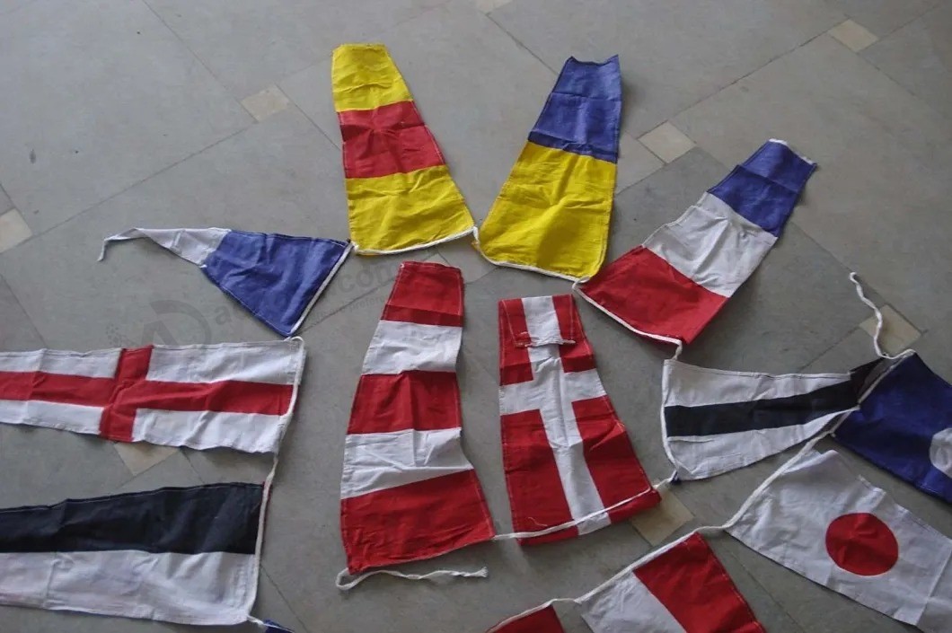 Bendición de latón Velero náutico Código de navegación Bandera 14 banderas Bunting Marítimo / Barco / Fiesta en la playa