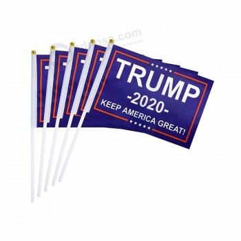 Drapeau de Donald Trump pour le président 2020 Keep America Great Flag Petit Mini drapeau tenu à la main