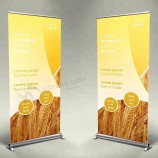 A4 Roll-Up Banner Faltbare Banner stehen voll auf Banner