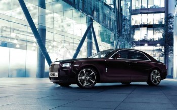 2019 Rolls Royce Ghost V Specification 18x24 Poster Banner