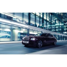 Rolls Royce Ghost V specifica 2019 banner poster 18x24