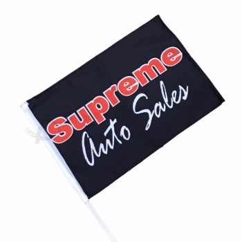 Drapeau de voiture de vente d’auto noir taille 30x45cm avec support en plastique de 44cm