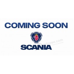 banderas ondean fuera de la fábrica de scania en sodertalje