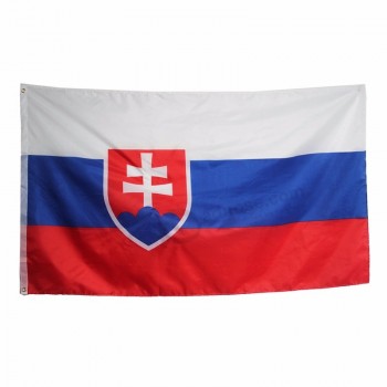 Bandiera della Slovacchia bandiera coperta appesa riunione interna all'aperto