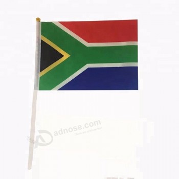 продвижение флага руки Южной Африки флаг Южной Африки с полюсом