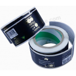 Eco-vriendelijk synthetisch papier met ronde logo stickers op rol