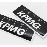 Personnaliser la bonne vente de papier synthétique brillant autocollant de nom