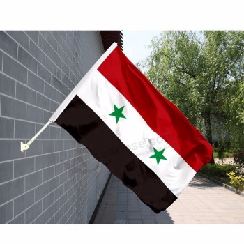 bandera siria montada en la pared de poliéster de punto al aire libre