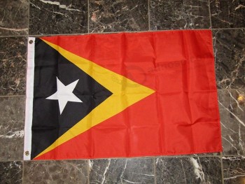 2x3 Timor Leste drapeau 2'x3' maison bannière en laiton œillets couleur vive et résistant à la décoloration UV toile en-tête et matériau polyester