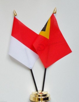 Conjunto de bandera de mesa de doble amistad de indonesia y timor-leste (timor oriental)