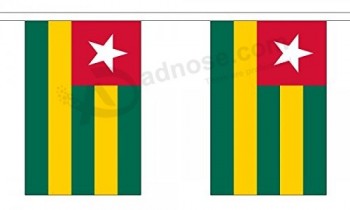 Togo-String mit 30 Flaggen aus Polyester - 9 m lang