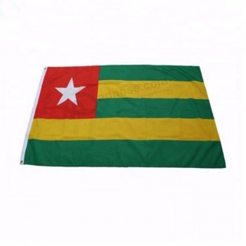 다른 국가의 관례 3 * 5ft 폴리 에스테 직물 인쇄 토고 깃발 국기