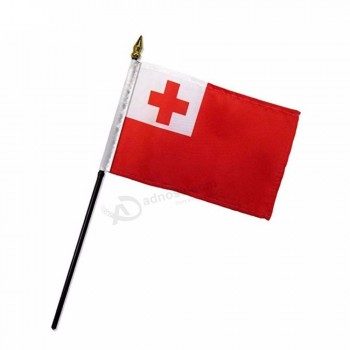Venta caliente tonga palos bandera nacional 10x15cm tamaño bandera ondeando a mano
