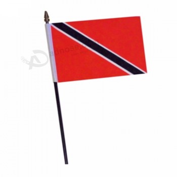 Großhandel benutzerdefinierte Mini Trinidad und Tobago Land natonal Hand wehende Flagge