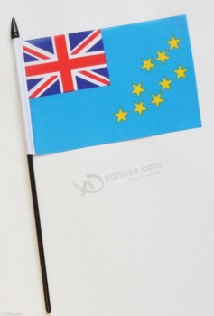 Tuvalu pequeña bandera ondeando a mano con alta calidad