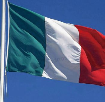 Drapeau des Émirats arabes unis en gros drapeau des Émirats arabes unis
