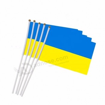 klare Farbenukraine-Stockflagge Ukraine 14 * 21cm Handminiflagge mit weißem Pfosten