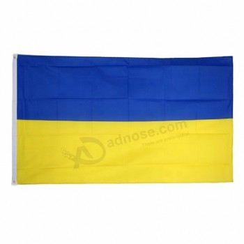 Venta al por mayor stock 3x5 Fts serigrafía tejida poliéster azul amarillo ucrania bandera