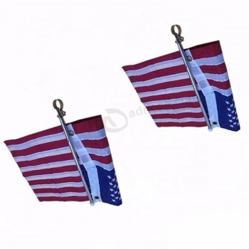 рейка из нержавеющей стали, установленная на флагштоке для лодки морской и американский флаг США