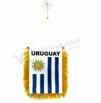 bandiera uruguay Gagliardetto appeso al finestrino della macchina