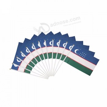 Barato logotipo personalizado qualquer tamanho uso ao ar livre bandeira da onda de mão do uzbequistão para promoção