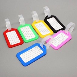 Étiquette de bagage en forme de valise en PVC personnalisée