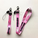 op maat gemaakte roze gepersonaliseerde lanyards kort hangend touw