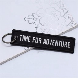 Personalizado moda estilo tecido avião Tags chave bordado tecido chaveiros
