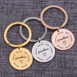 Personality Keychain Grandma Grandchildren Customized Name Key Ring Engraved Pendant Jewelry Car Key Tag Bag Charm Color Choose