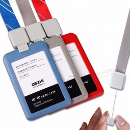 带有简单塑料ID卡夹的可伸缩挂绳拉扣