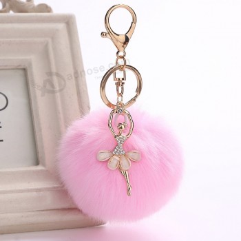 kundenspezifischer 8cm Imitatkaninchenfellball keychain nettes Tanzenmädchen