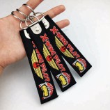 goedkope aangepaste jet stof sleutelhanger / borduurwerk sleutelhanger met china fabriek