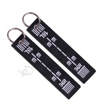 faire un porte-clés Étiquettes Avion Piste Motif Noir Polyester Broderie Message