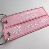 relatiegeschenken gemakkelijk gedragen geborduurde sleutelhanger