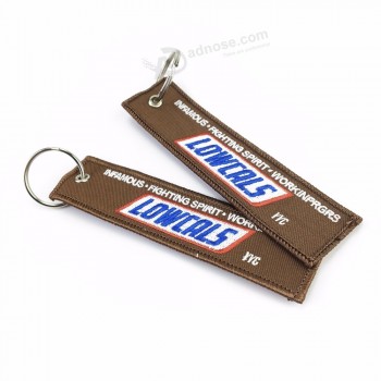 Porte-clés brodé avec logo personnalisé
