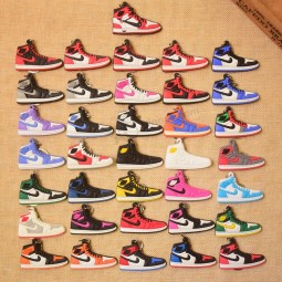 Neue Farbe Mini Silikon Jordan 1 Schlüsselbund Frau Tasche Charme Männer Kinder Schlüsselanhänger Geschenke Sneaker Zubehör Schuhe Schlüsselanhänger