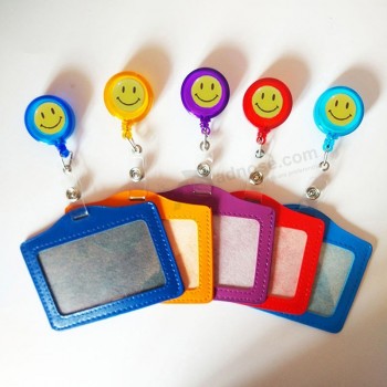 Porte-badge en PU avec des fournitures de bureau souriantes Papeterie Cartes d’exposition Étiquette de visite Lanières Papelaria