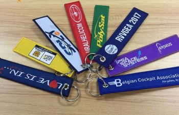personalisierte Schlüsselringe mit Textil-Logo