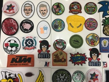 Porte-clés en tissu jacquard avec logo personnalisé
