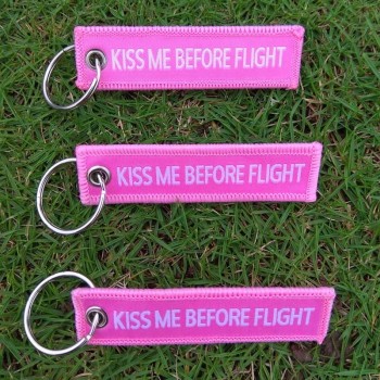 5pcs Pink Kiss Me Before Flight Keychains 7.7*2cm Luggage Tag Car keyrings Flight Attendant Gifts Key Chain For Women