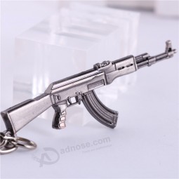 模仿AK47枪支的钥匙圈和链条
