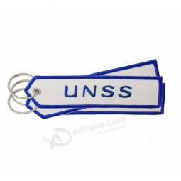 Etiqueta de tela con llavero bordado animal personalizado