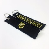 fabriek directe levering goedkope promotie geschenk op maat geborduurde sleutelhanger stof sleutelhanger