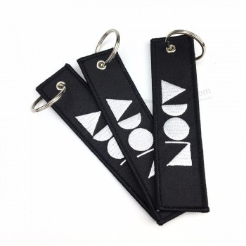 Concevez sur mesure votre propre logo brodé Porte-clés en tissu promotionnel de vente chaude