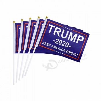Drapeau de Donald Trump pour le président 2020 Keep America Great Flag Petit Mini drapeau tenu à la main