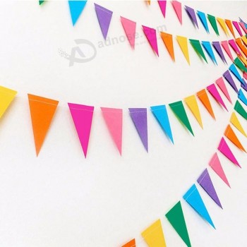 Belle et colorée décorée Party Supplies Pennant Banner Triangle ou forme spéciale chaîne toile de jute nid d’ange drapeaux