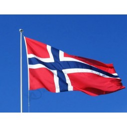 90 x 150cm Le drapeau norvégien de haute qualité Drapeaux nationaux de la Norvège Drapeau en polyester Œillets en métal