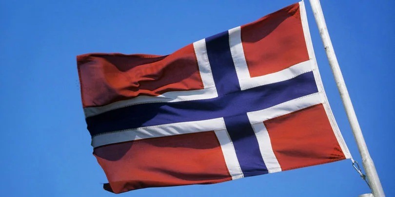 90 X 150cm La bandera noruega Noruega de alta calidad Banderas nacionales Bandera de poliéster Ojales metálicos