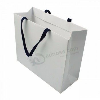 Sac en papier d’emballage d’emballage de luxe recyclé avec logo d’impression personnalisée